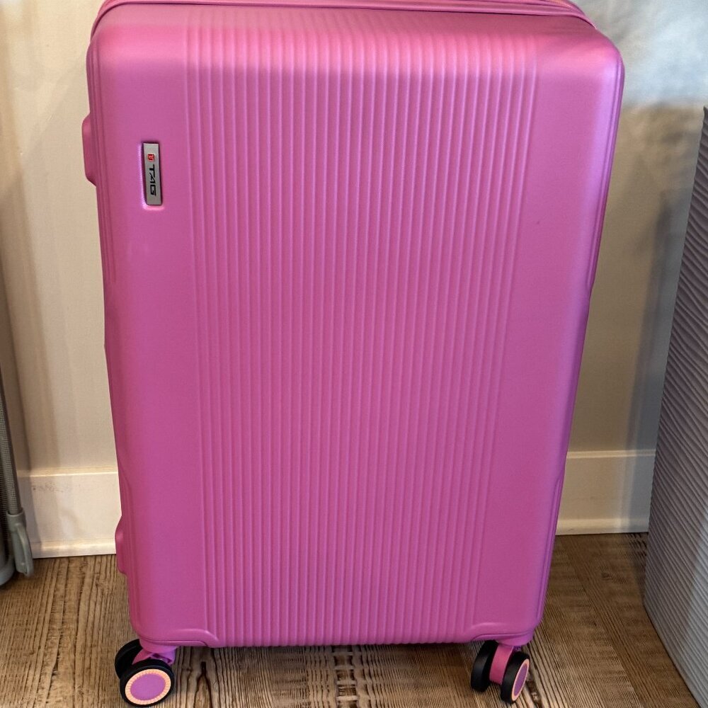 Tag Gateway 🏖️🛬2.0 1 Piece Hard side Spinner Luggage  on travel bag 22 carry on - Picture 3 of 14